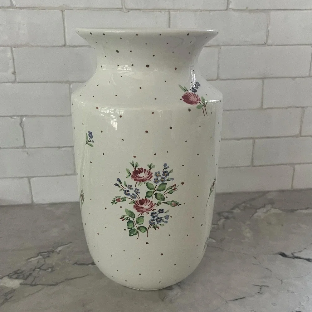 Vintage Laura Ashley Vase made in Italy